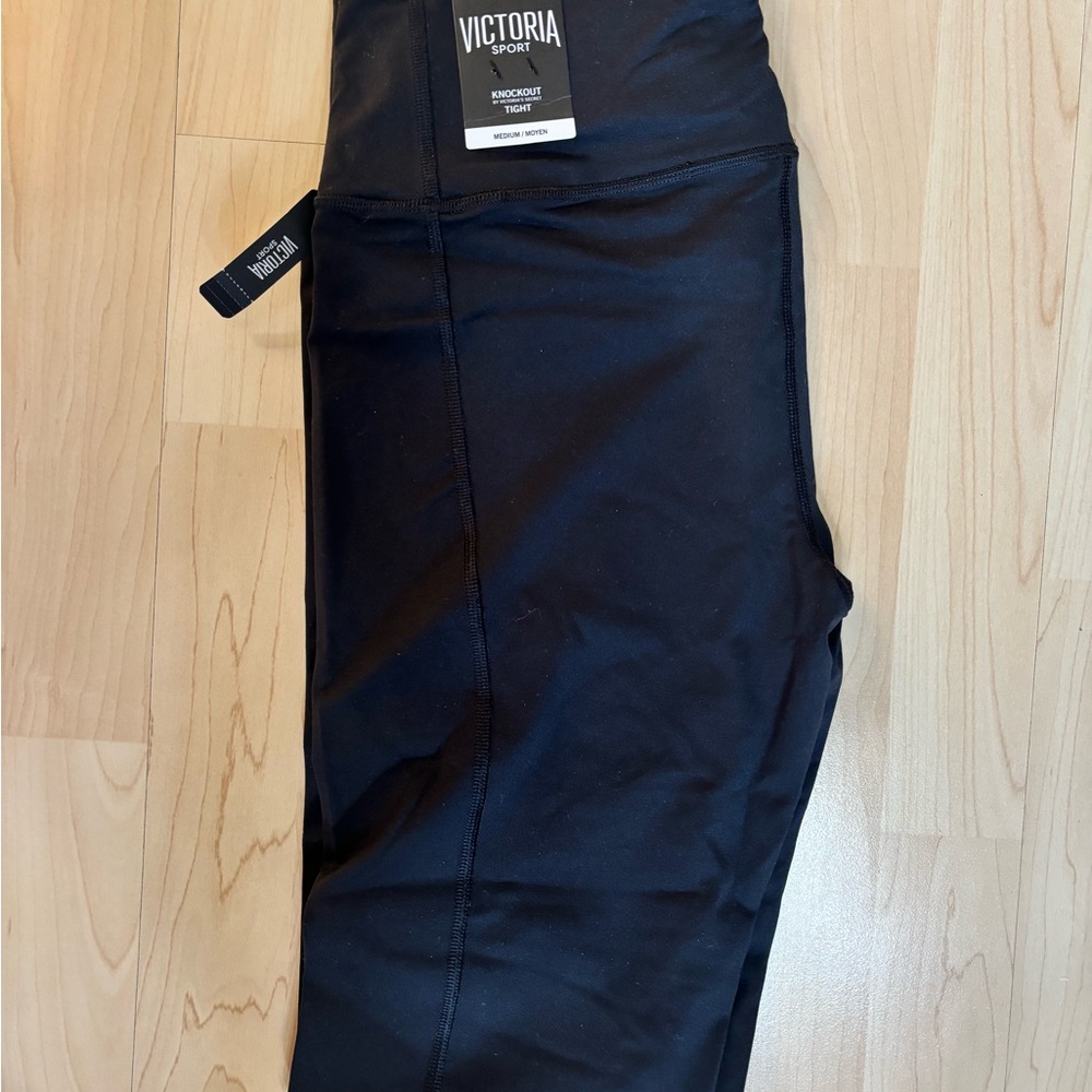 Brand new Victoria Secret Sport knockout tights size medium